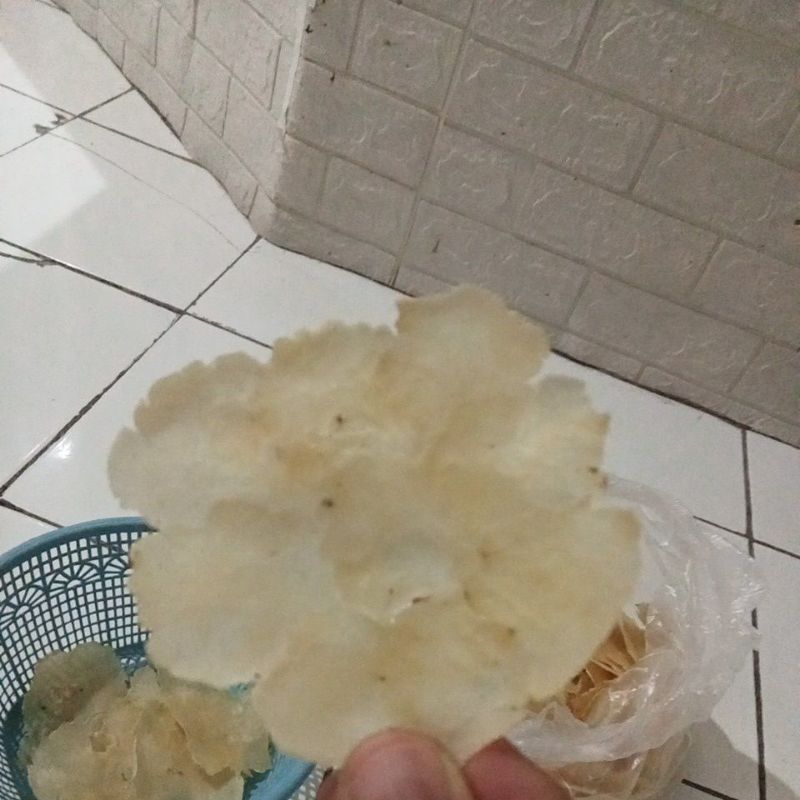 

emping melinjo super 1Kg karya emak - emak.