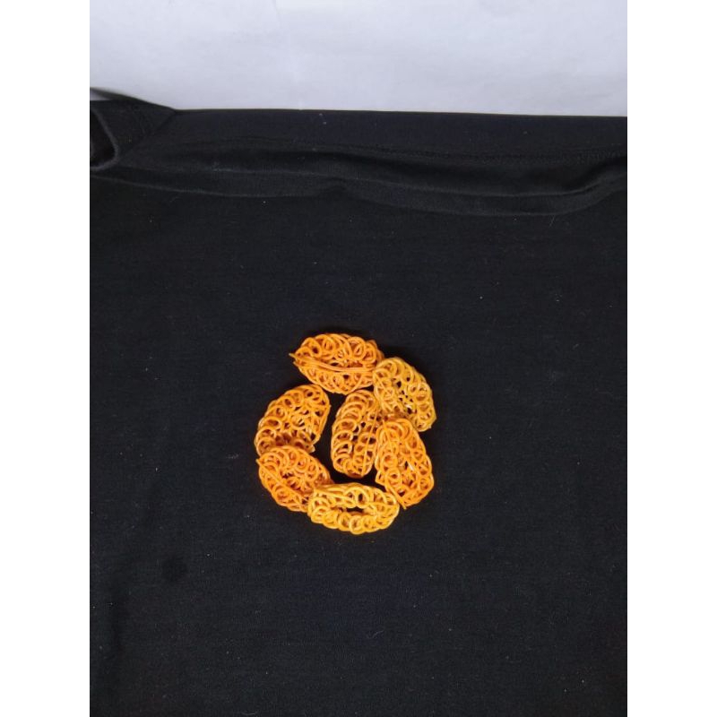 

krupuk krecek bandung,mawar,uyel lonjong/oval kuning 1kg