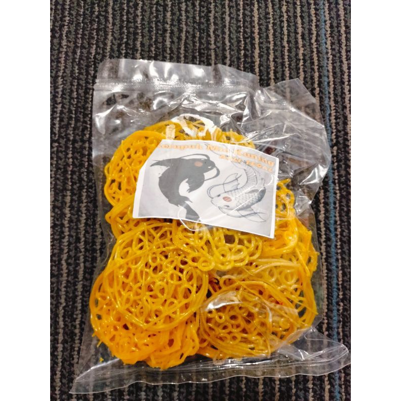 

Kerupuk Mie Kuning Mentah Khas Tegal isi 30 pcs