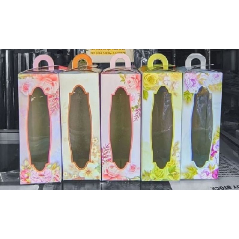 

S ( S51 ) BOX SOUVENIR MOTIF CANTIK UKURAN BOTOL HARGA 1 LEMBAR