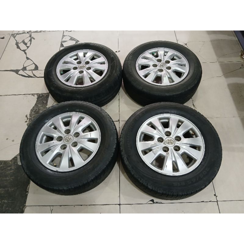 Velg mobil bekas inova r15+ban 205 65 15 gt radial/hankook