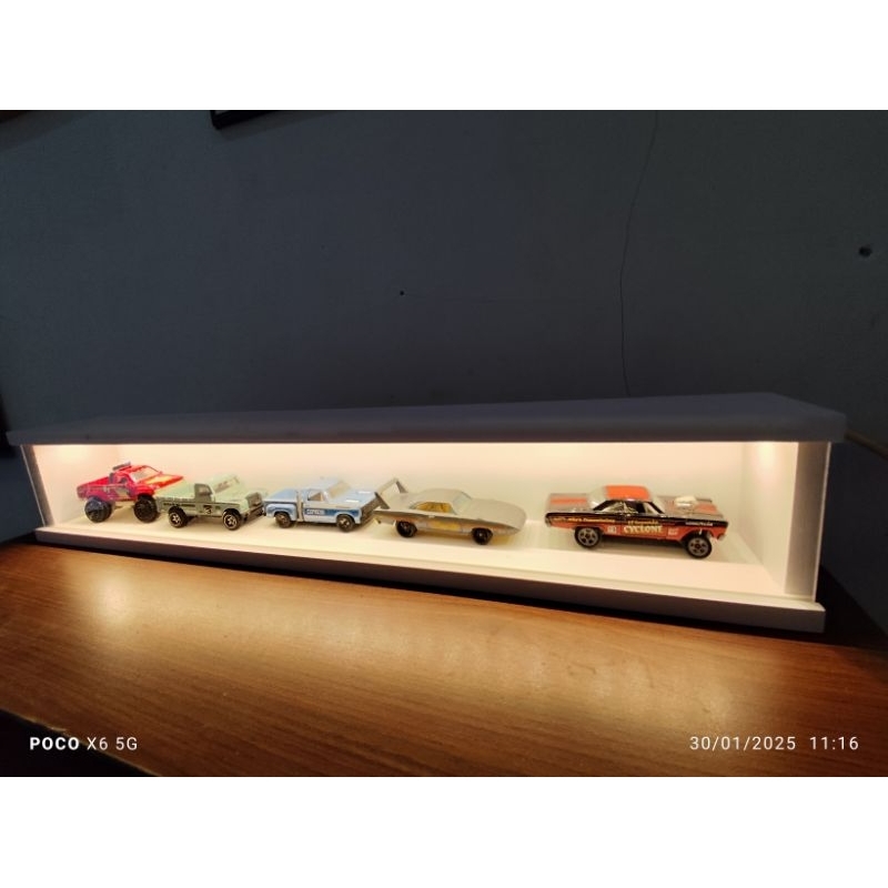 RAK HOTWHEELS PAJANGAN LAMPU LED