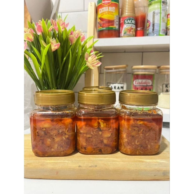 

Fachra Kitchen - Sambal Cumi Mercon