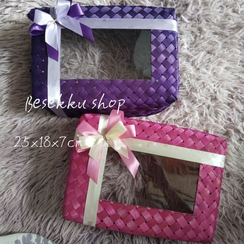 Besek bambu warna mika 25x18x7cm