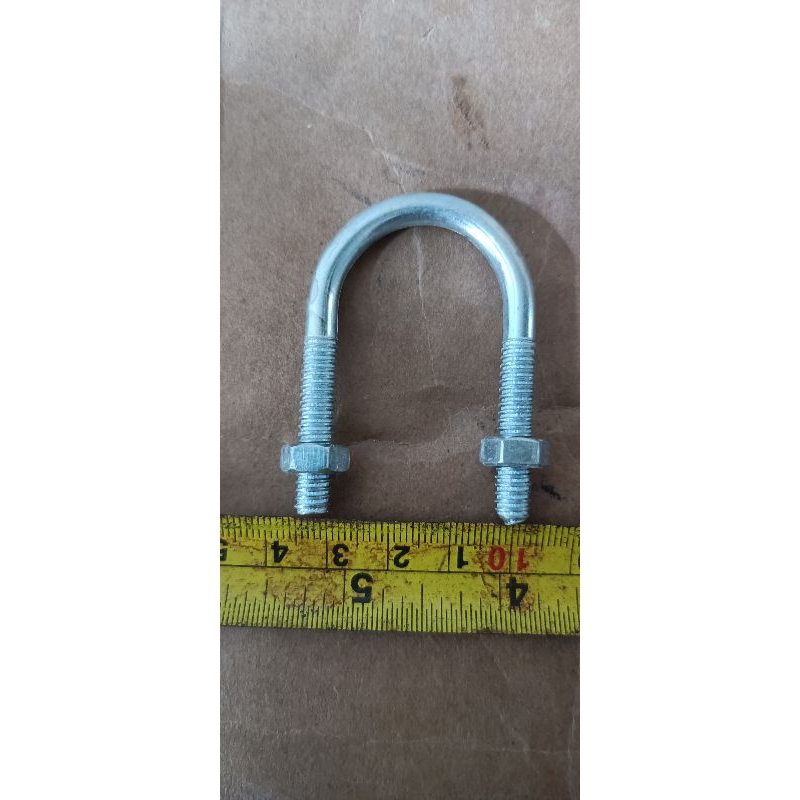 U BOLD ¾  inch/ klem paralon / klem pipa