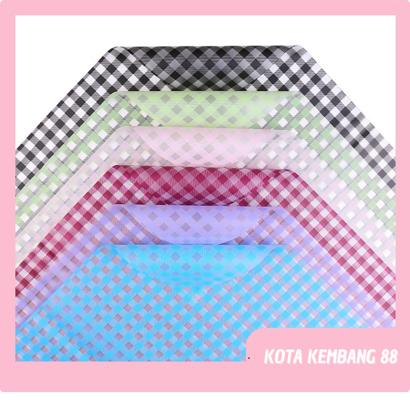 

Kertas Bunga Buket Motif Gingham Plaid Square Kotak Kotak Flower Wrapping Cellophane KB020