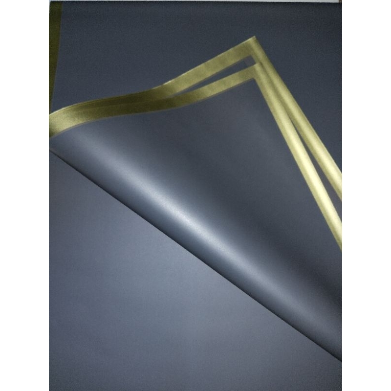 

KERTAS BUKET BUNGA CELLOPHANE MOTIF LIST GOLD / WARPPING PAPER FLOWER COLOR DARK GREY