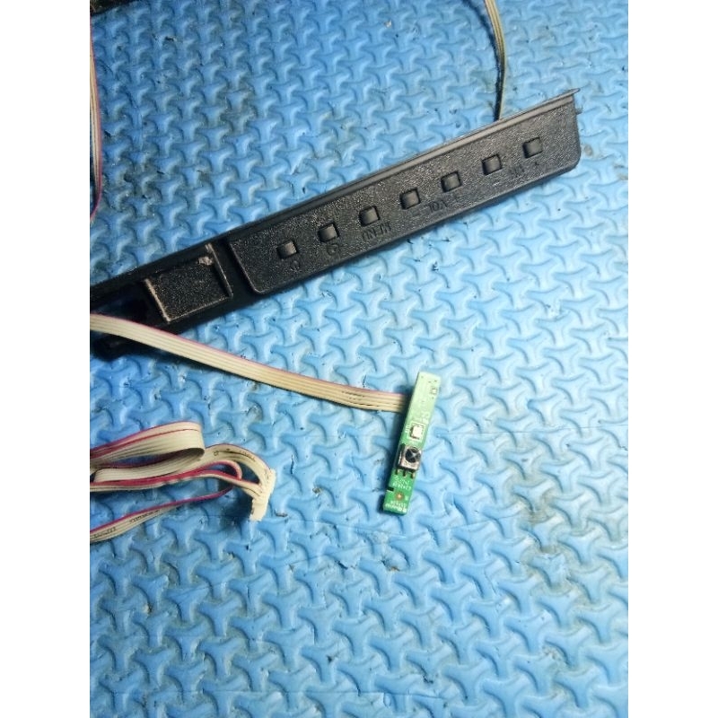 Sensor lampu indikator tombol tv Changhong LED40D1000 LED 40D1000