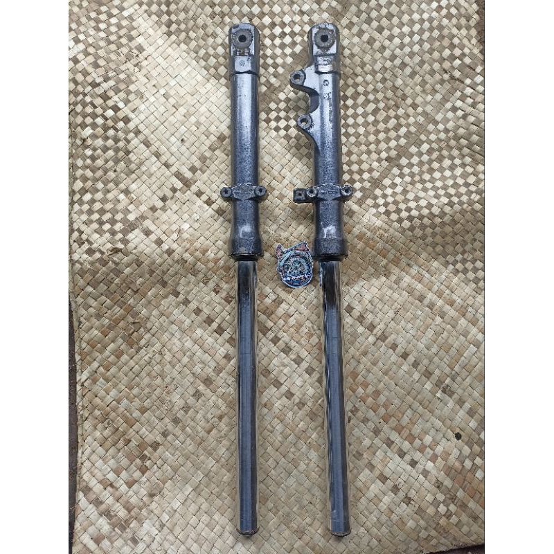 As Botom Shock Depan Vixion Old Original