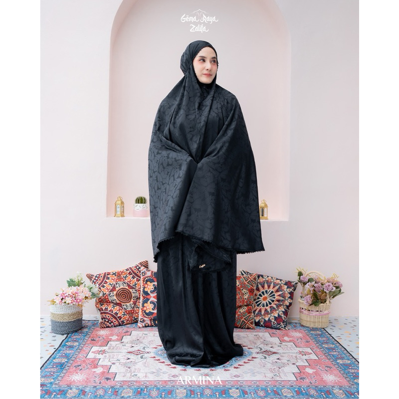 Armina Prayer set by Zalifa Official