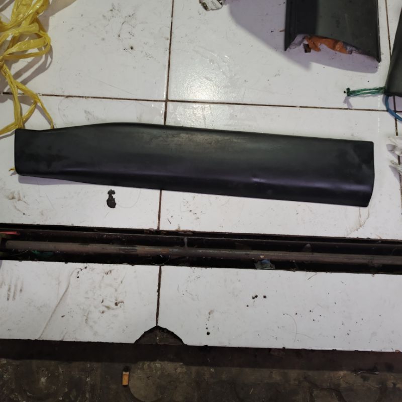 moulding list pintu belakang nissan xtrail X-TRAIL T31 original