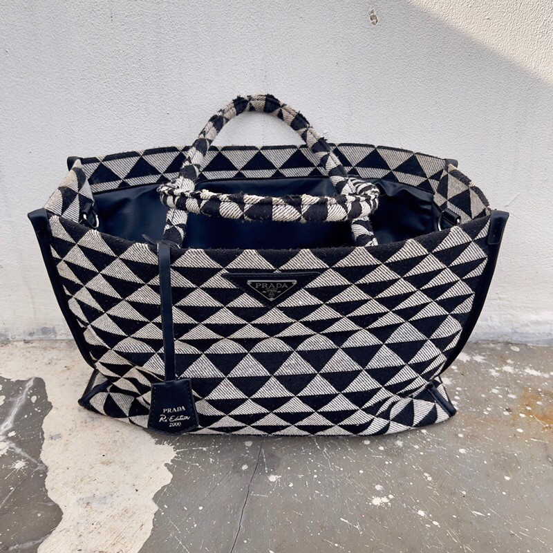 Tas Prada Symbole Embroidered Fabric Tote Bag Black and White