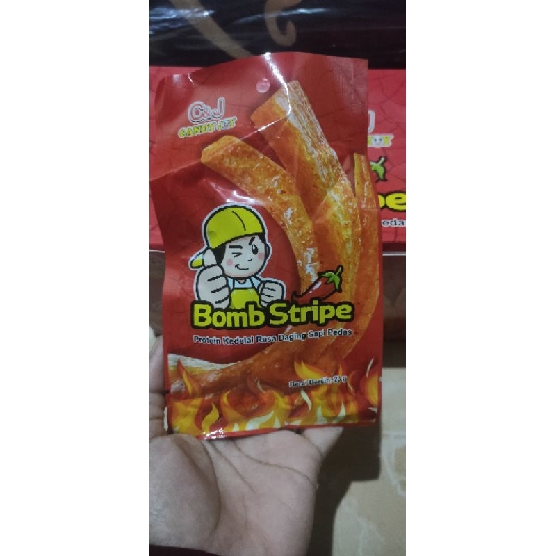 

Bomb Stripe protein kedelai rasa daging sapi pedas