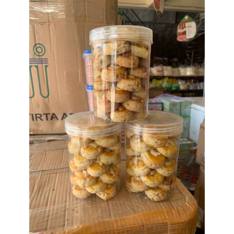 

Kue Kacang Mete Premium