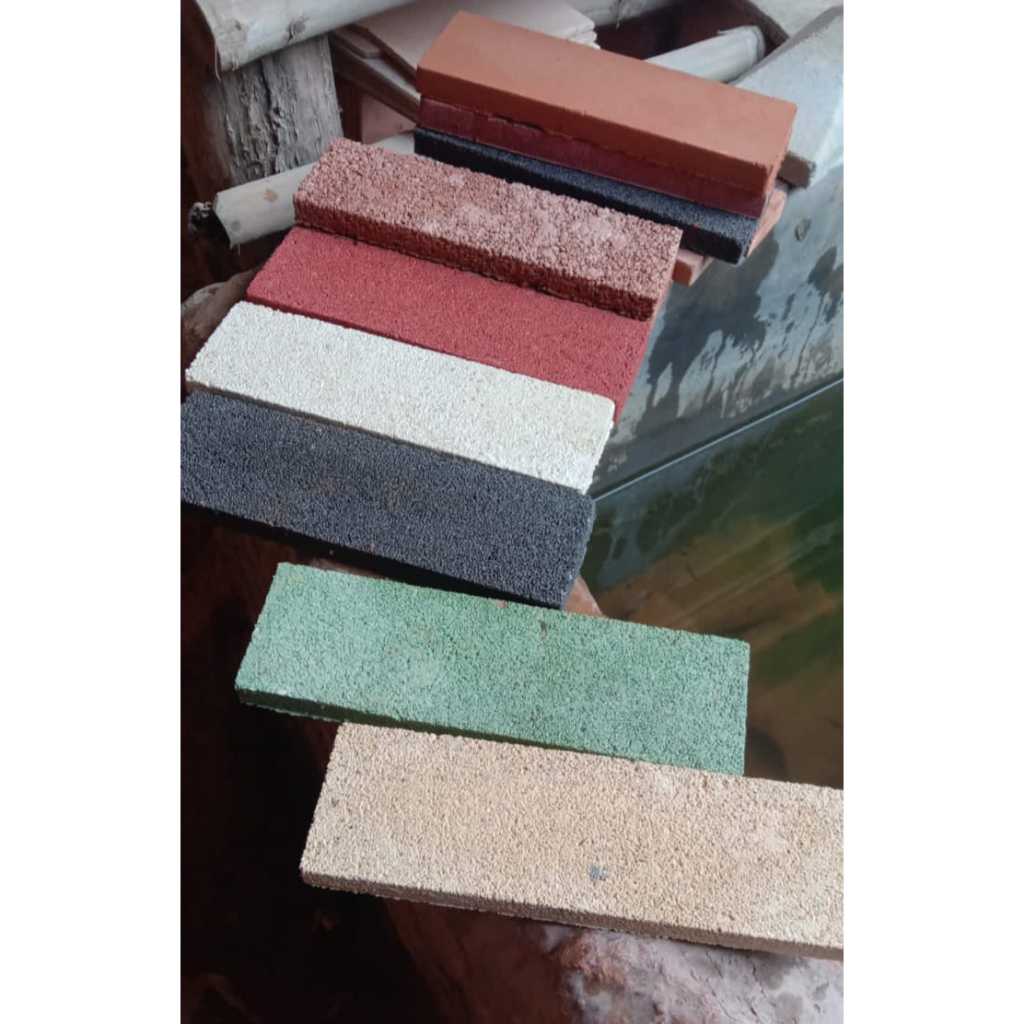 Bata Tempel Gradasi Pewarna