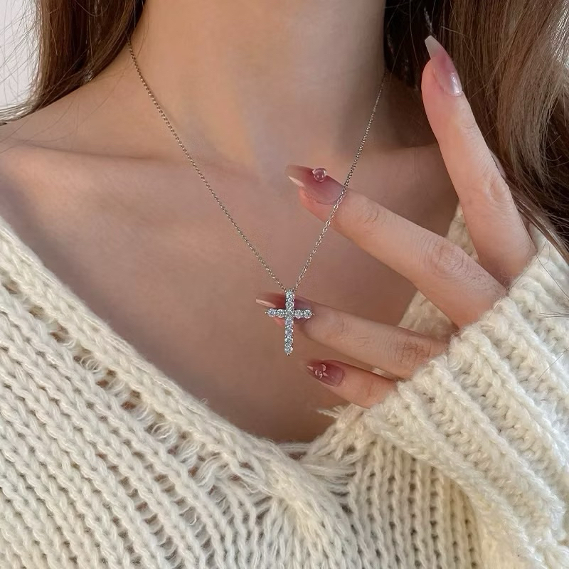 Kalung Salib Wanita Titanium Anti Karat (COD) Kalung Salib Wanita Terlaris