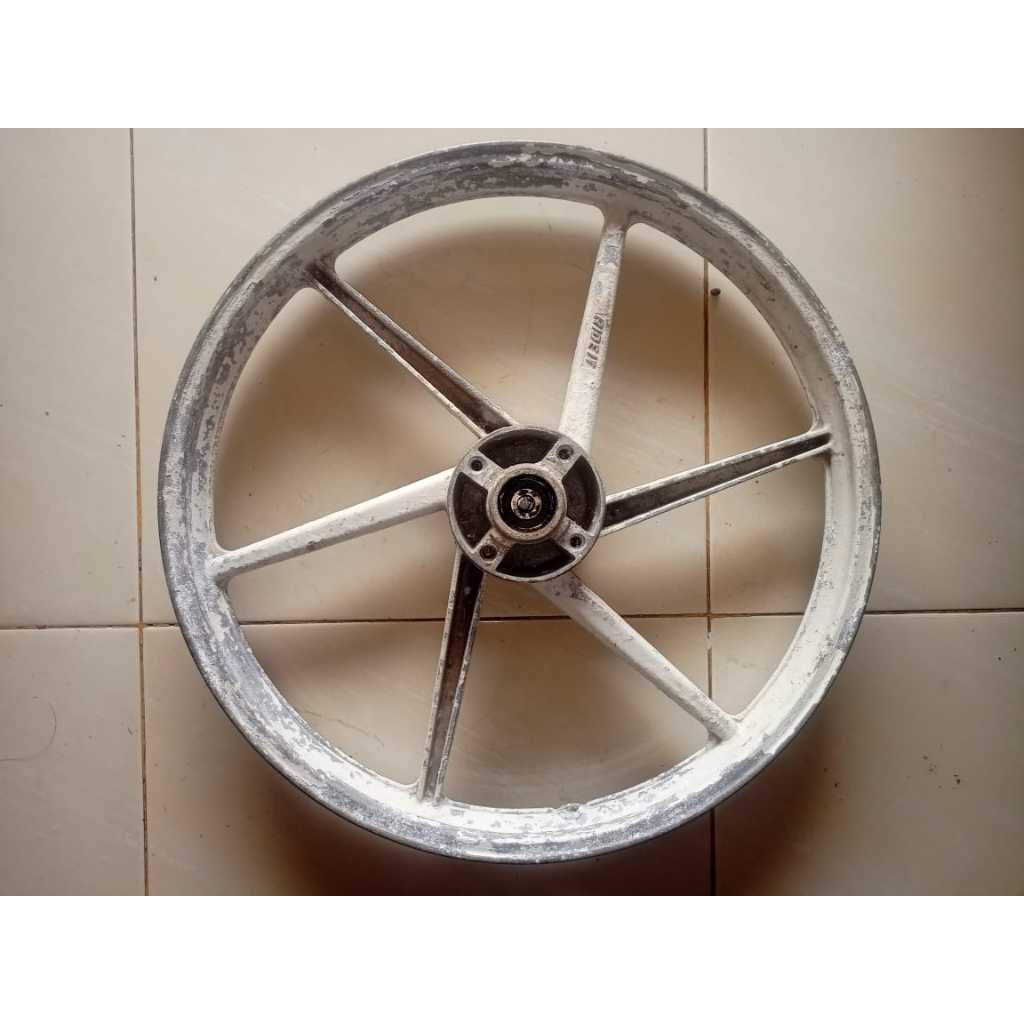 Velg Depan Racing Yamaha Jupiter Z Vega R Vega ZR Mio Sporty Ring 17 Merk RideIT Bekas