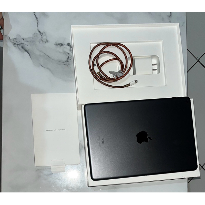 Second Ipad 8 32gb inter wifi only