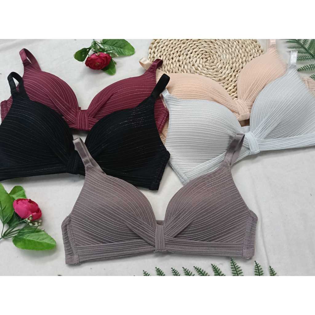 BRA / BH WANITA 2001 TANPA KAWAT UKURAN 32-38 BAHAN LEMBUT  PAKAIAN DALAM WANITA
