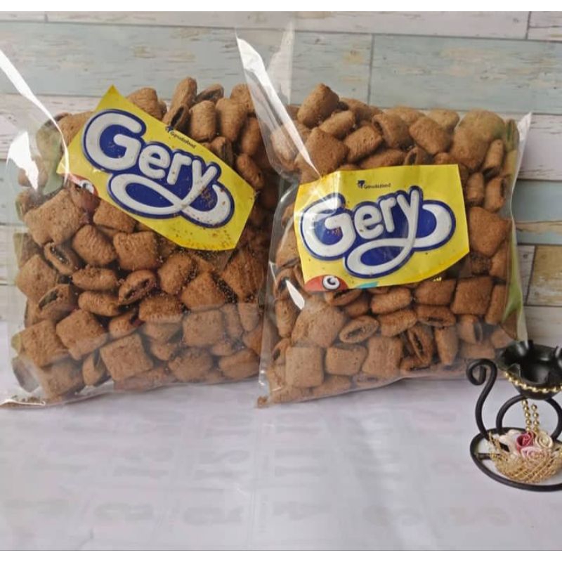 

Gery Pillow / Gery Bantal Cokelat / Keju Snack Branded Kemasan Plastik Berat 170gr