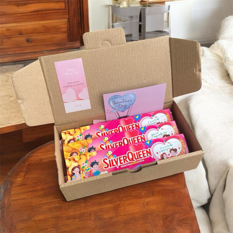 

HAMPERS SILVERQUEEN COKLAT VALENTIE KADO HADIAH BIRTHDAY wedding pacar