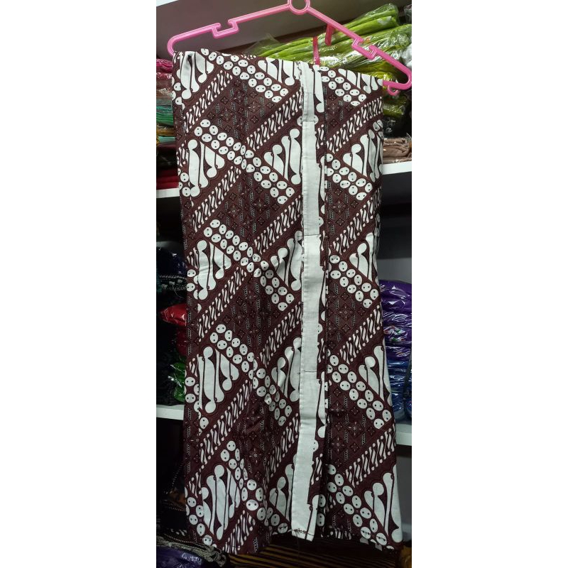 Jarik Wiru Perempuan Motif Jogja