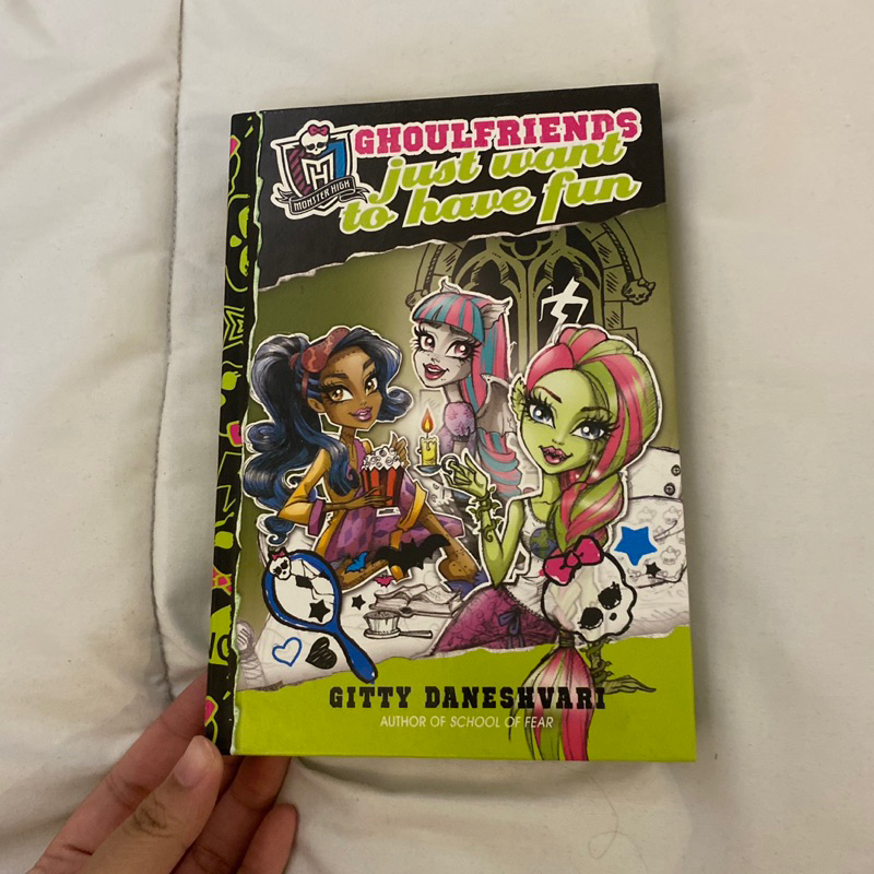 [SIAP KIRIM] Buku Novel Preloved Import Bahasa Inggris Young Adult Original Best Seller ‘Monster Hig