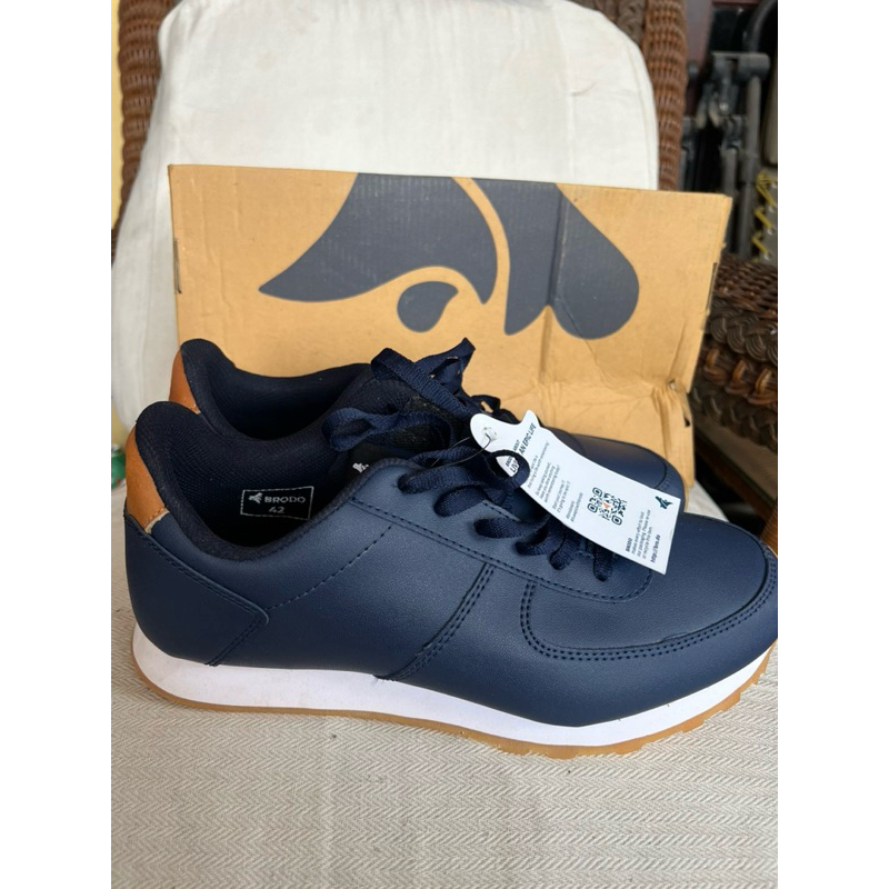 sepatu brodo original size 42 kulit