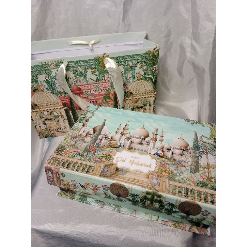 

KOTAK KUE HARDBOX LEBARAN IDUL FITRI HAMPERS IDUL FITRI