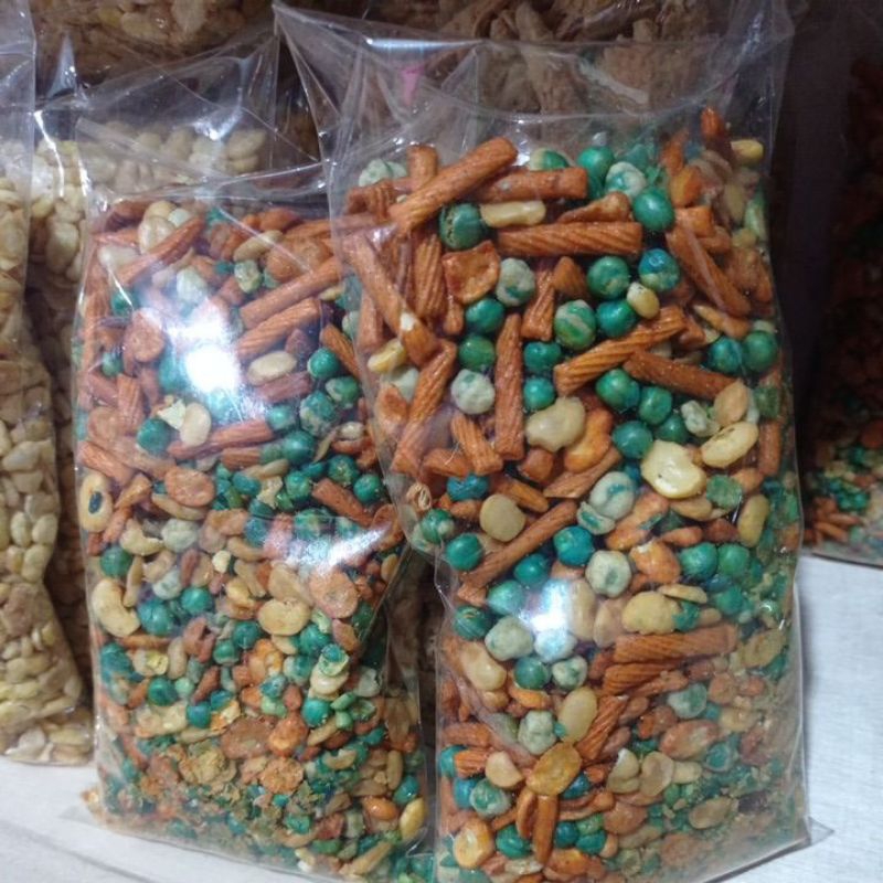 

kacang campur kombinasi 500gr