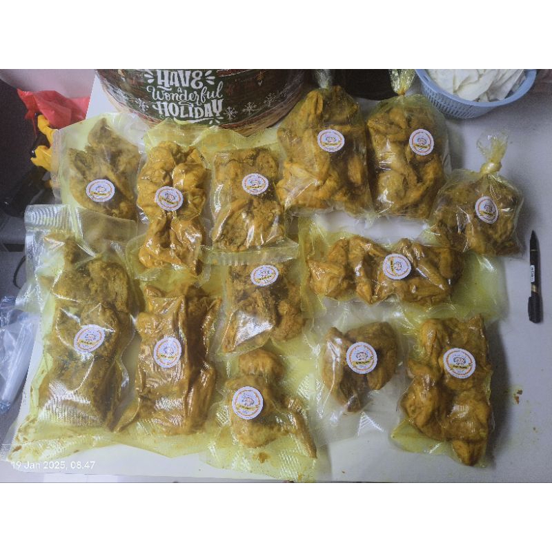 

Ayam Kuning Bumbu Lengkuas