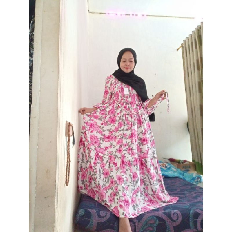 Gamis Bunga Pink dan putih
