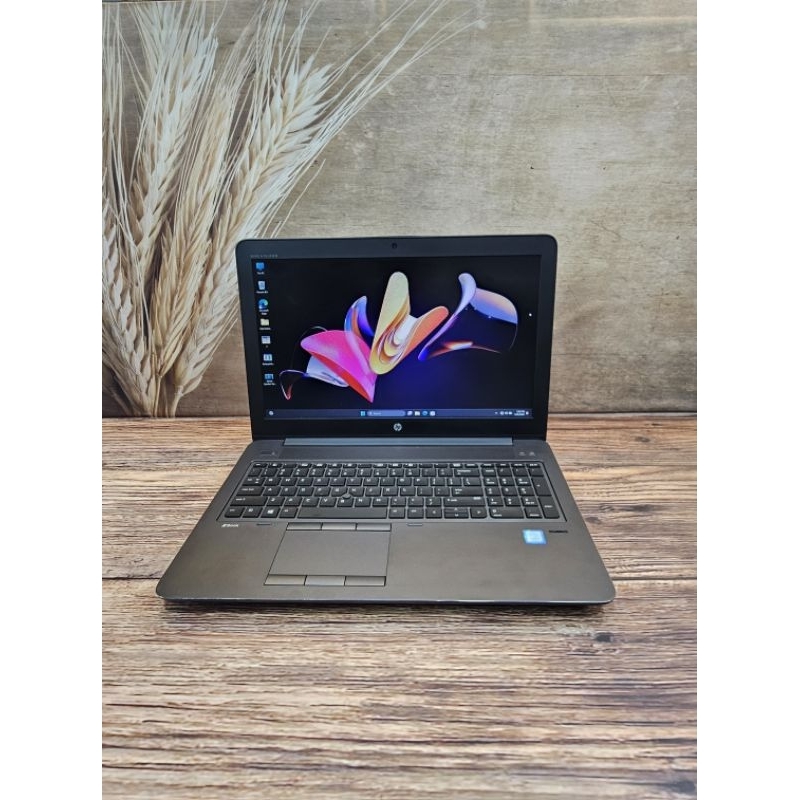 Laptop Hp ZBook 15 G4 Core i7 7700HQ/Ram ddr4 16gb/Ssd 512gb/Vga Quadro M620 2gb