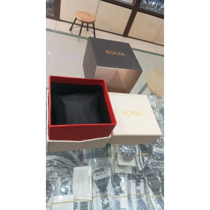 kotak jam tangan Bonia / box jam tangan bonia