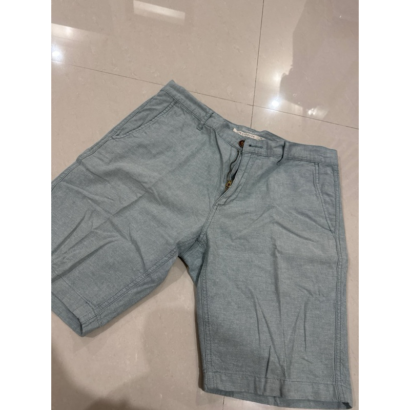 PRELOVED - GIORDANO celana pendek bahan Linen Short size 36 Slim Bermuda