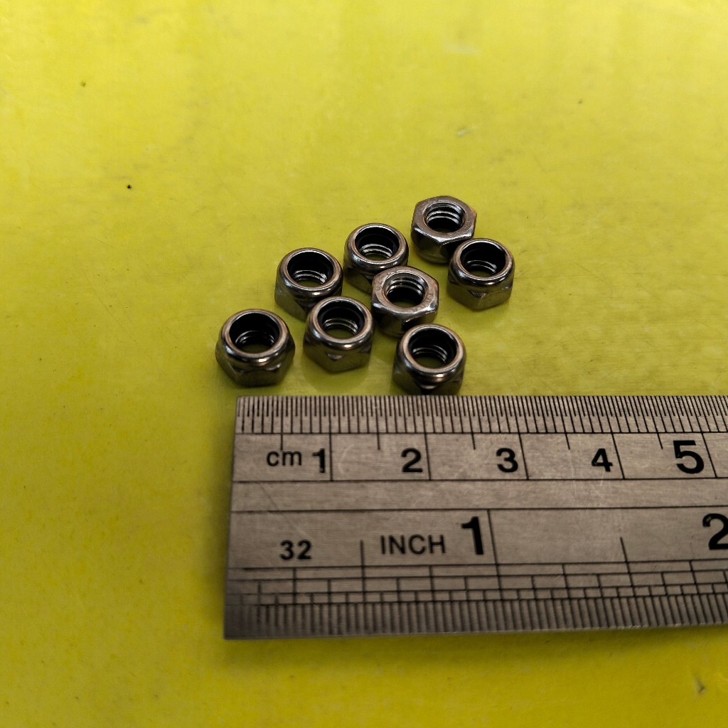 MUR NYLON STAINLESS M5 SUS 304 / MUR BAUT KUNCI 8 / LOCK NUT M5 STAINLESS STEEL / MUR NYLON SS M5 / 