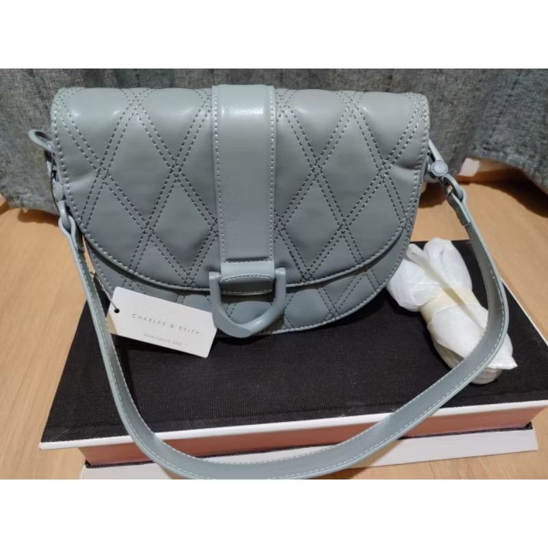 Tas Wanita CK Gabine Quilted Saddle Bag FO Steel Blie