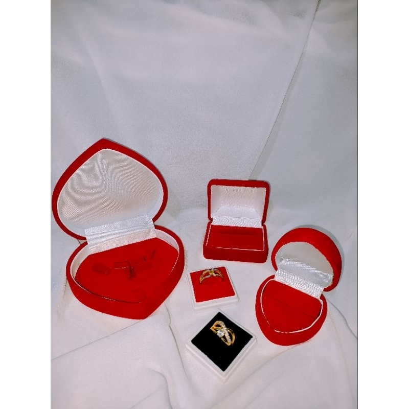 Kotak perhiasan set kumplit / tunangan / bludru