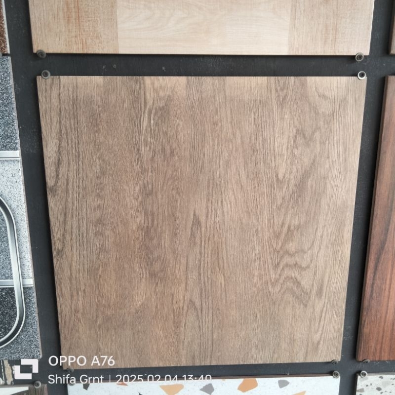 keramik lantai 50x50. Copen Brown/kia
