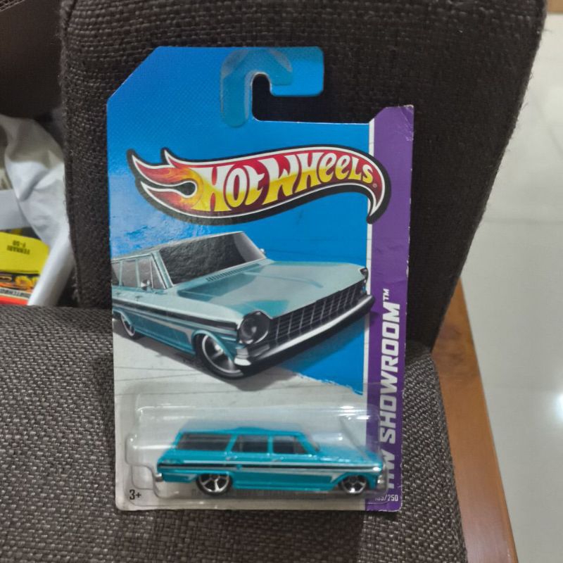 Hot Wheels 64 Chevy Nova Station Wagon Biru HW Showroom
