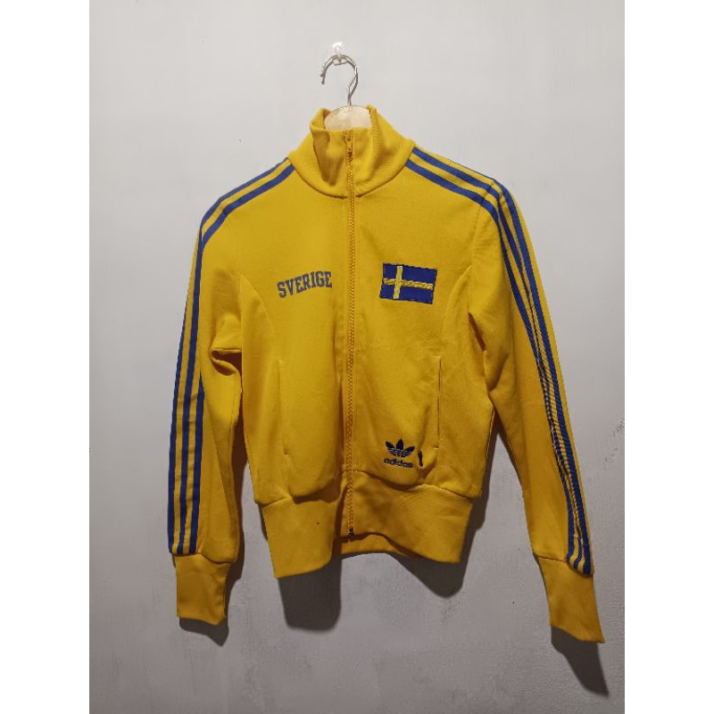 tracktop adidas swedia