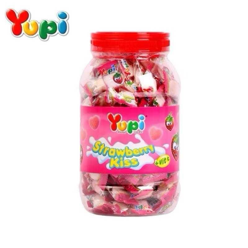 

Permen YUPI Love Toples Viral Strawberry Kiss 300gr Permen Jadul 90an Anak Premen Lebaran 300 gram