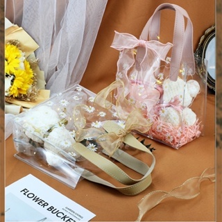 

Goodie Bag Handle Leather Mika PVC Transparan Premium ( motif bunga )