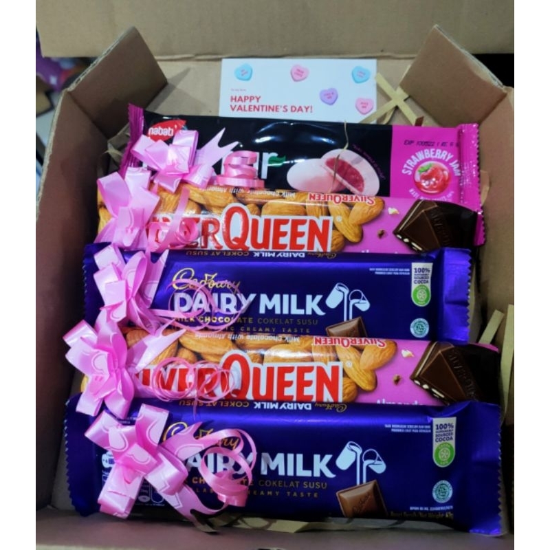 

Hampers Coklat Valentine Day Hadiah Box Hari Kasih Sayang
