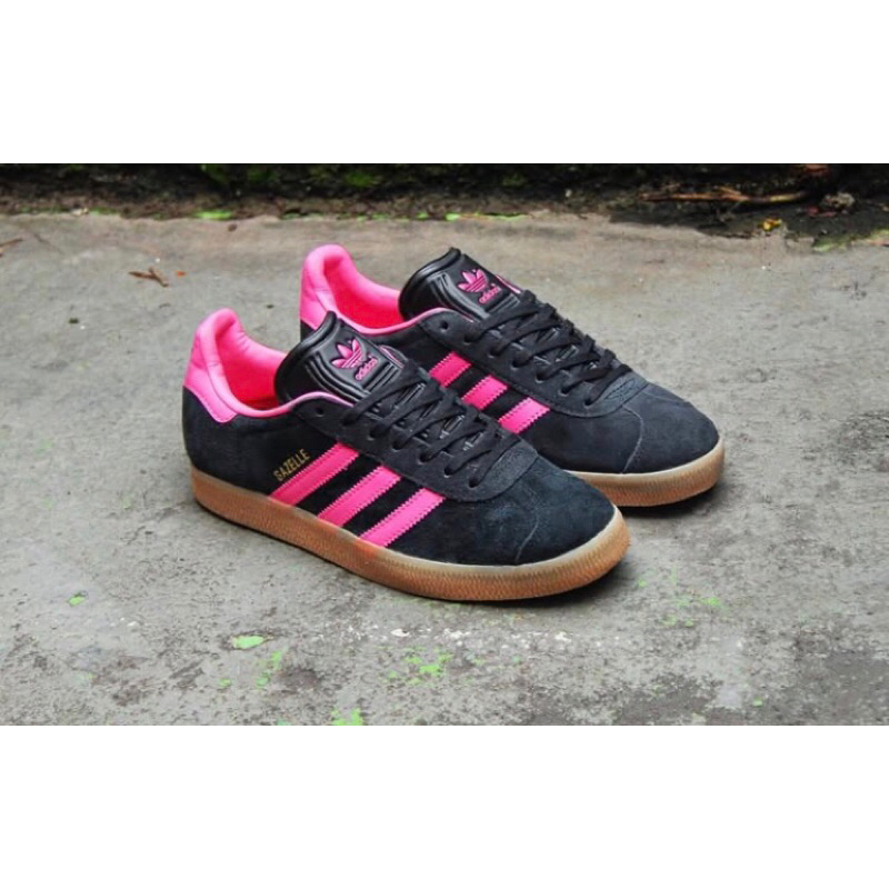 sepatu Adidas gazelle second