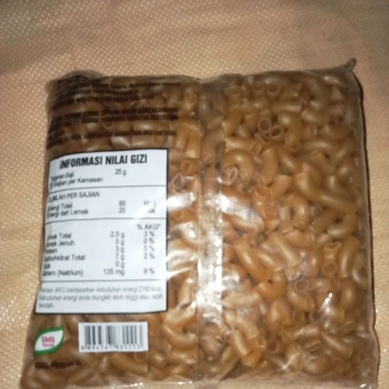 

krupuk makaroni mantap