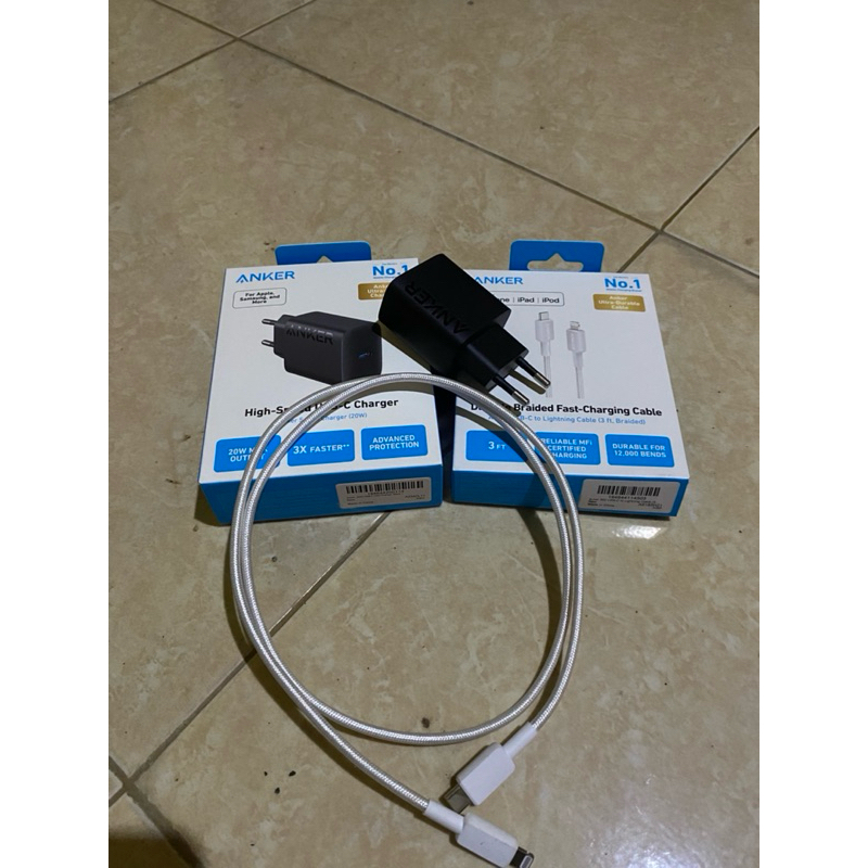 charger anker iphone (adaptor +kabel charger)