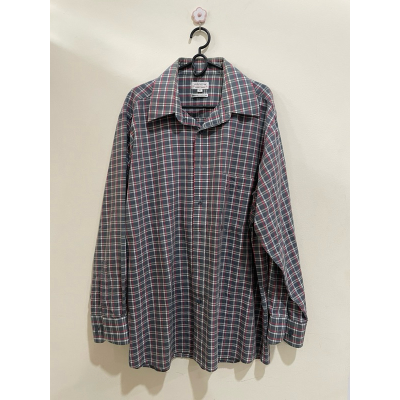 Kemeja Pria Motif Kotak Merah Arrow