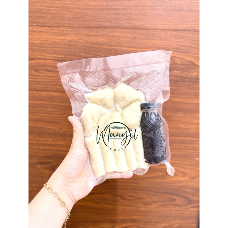 

PEMPEK MUNYIL EKONOMIS GLUTEN FREE ISI 10 FROZEN
