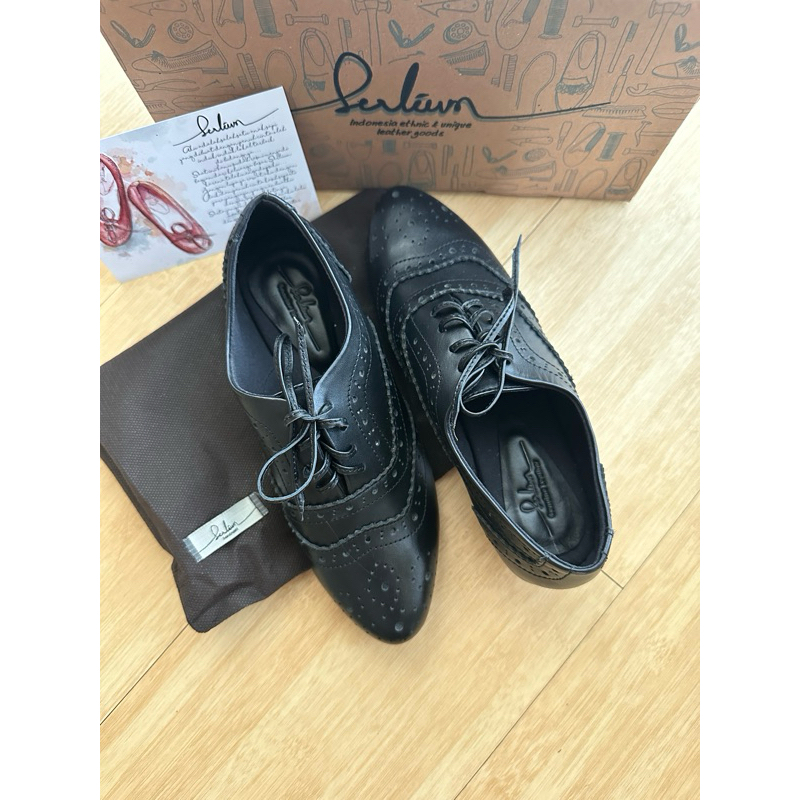 Serlium Harita Black